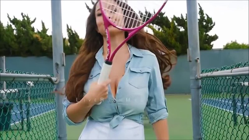 [Sun-Daze] Nearly NAKED NUDE Lady Gaga BORN THIS WAY Tennis Lesson HUGE TITS Sexy Body BIKINI BOOBS Breasts ASS