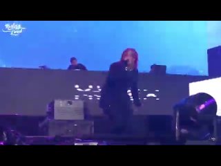 Trippie Redd исполняет “Fuck Love“ на Rolling Loud 2021.