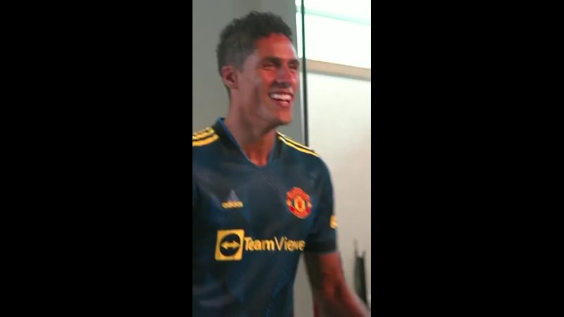 Raphaël Varane s, mufc kit shoot, Behind the