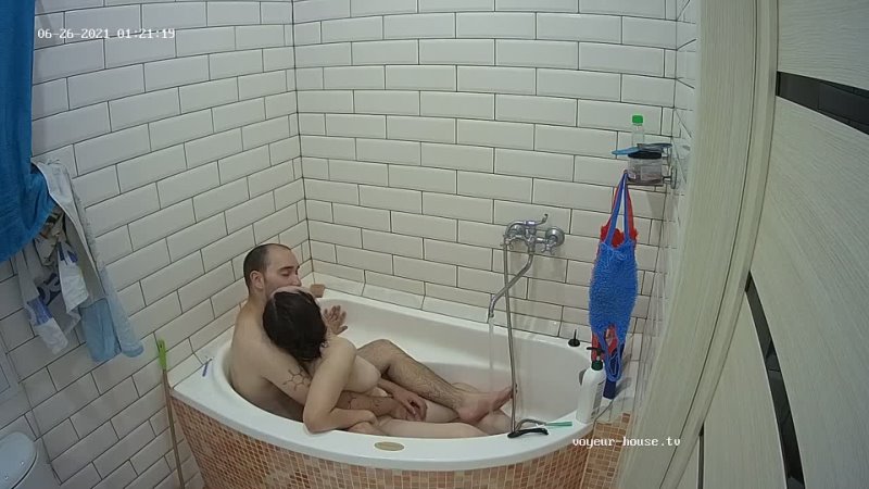 Guests bath and blowjob Порно в вк, скрытая камера, sex, porno, adult, anal, orgasm,