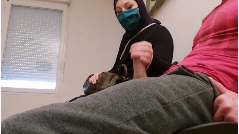 Pervert Doctor Puts a in his Waiting Room this Muslim Slut will be Caught Red