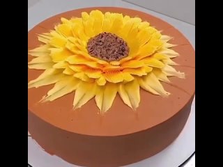 Яркий тортик