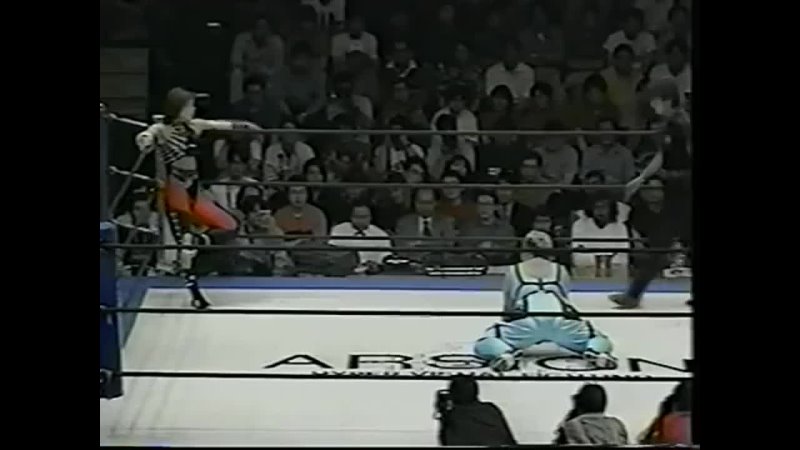 Mariko Yoshida vs. Aja Kong: