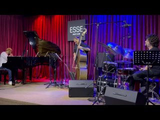 Tony Karapetyan Trio LIVE at Esse Jazz Club. Rostov-on-Don   -