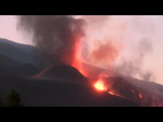 LIVE: Vulkan-Ausbruch auf La Palma / Kanaren / Spanien - 25.09.2021