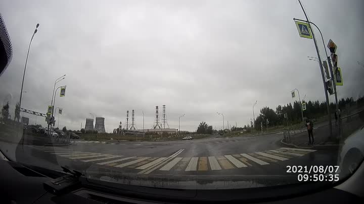 Сегодня первая авария произошла на перекрёстке Доблести и Маршала Казакова Вторая на перекрёстке До...