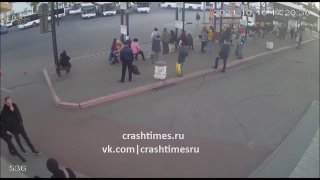 Автобус сбил женщину на автовокзале в Коломне