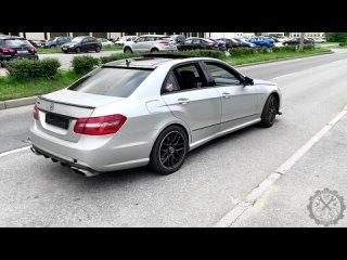 MERCEDES-BENZ E500 W212 5.5 V8 AT 2009. Pops and Bangs (P’n’B).