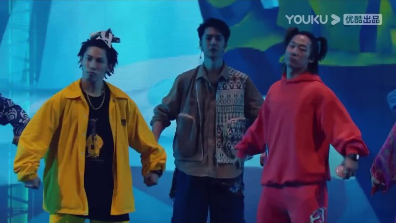 Wang Yibo and team theme song of popular animated series Calabash Brothers ( Huluwa) in Street Dance of