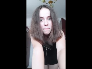 Домашний приват Private разделась 18+ 💚 Юная девушка на камеру в прямом эфире