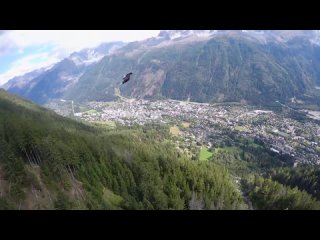 Crazy Wingsuit Flight - The Great Dario - Graham Dickinson & Dario Zanon