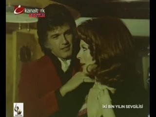 Serdar Gökhan İkibin Yılın Sevgilisi Ölümsüz Sevgi 1973 Hülya Koçyiğit Eski Türk Filmi