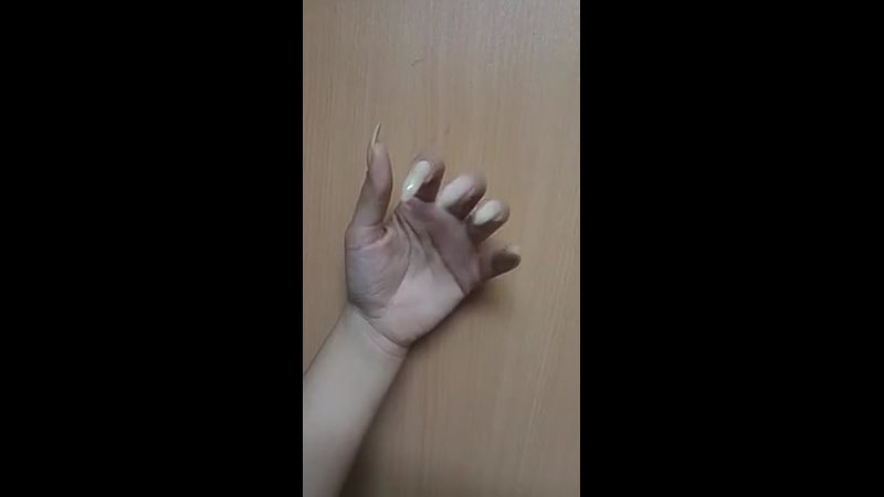 Long natural nails
