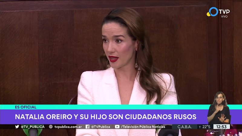 Natalia Oreiro y su hijo son ciudadanos