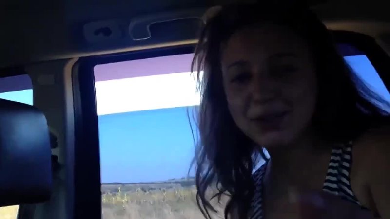 Таксист выебал русскую девушку в салоне приоры (порно минет