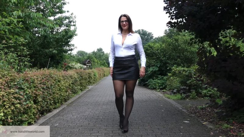 (138676) LEATHER MINI SKIRT and BLACK TIGHTS Kats little world You