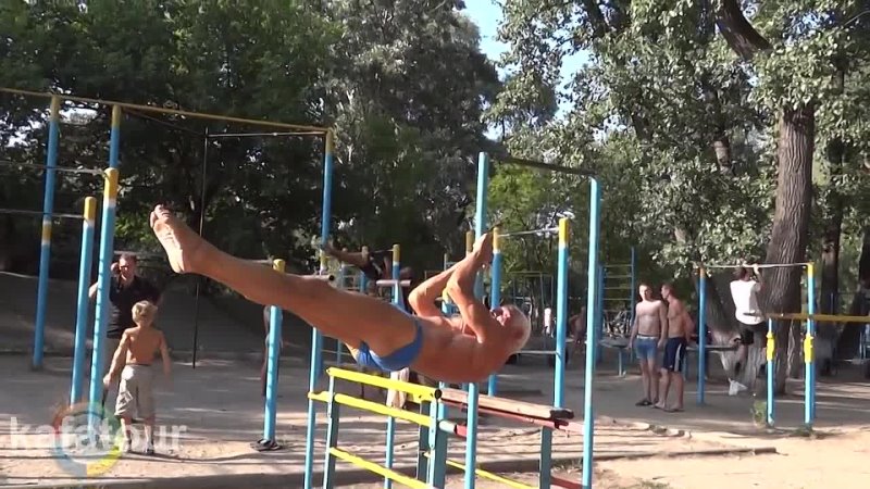 Anatoliy 73 Year Old Street Workout motivation In Russia and