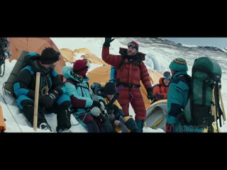 [КЛИФФХЭНГЕР] Альпинисты срывают с себя одежду на высоте 8000 метров, думая что им ЖАРКО [краткий пересказ]
