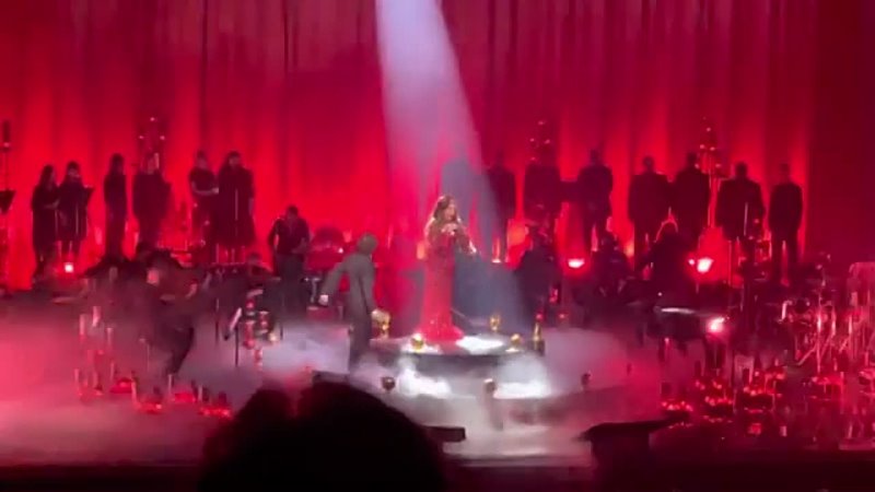 Sarah Brightman Phantom of the Opera with Jay Drek ( A Christmas Symphony