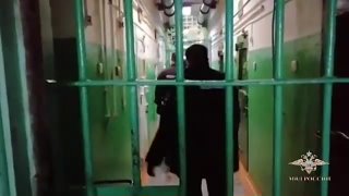 Суд арестовал кассиршу из Ачинска, укравшую из банка более 20 млн рублей