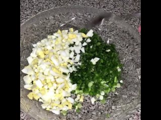 🌿🥚 “Загадочный сметанный рулет: вкус, о котором невозможно забыть“ 🍴✨