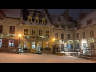 [4K]🇨🇦 Alice in Winter Wonderland⛄❄Midnight Snowfall in Old Quebec City🌟Dec.