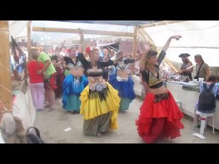 Генуэзский шлем,  Ольга Касьяненко и Орион, 2016  Танцы под дождем