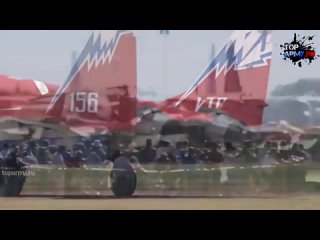 ПИЛОТЫ-США-ВЫТАРАЩИЛИ-ГЛАЗА-МиГ-29ОВТ-5-минут-поле.mp4