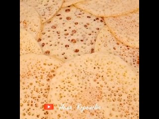 Марокканские блинчики (ингредиенты указаны в описании видео)