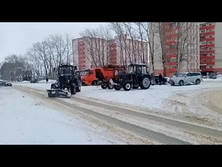 Уборка снега в городе