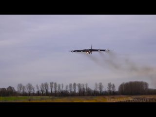 EPIC- 4x USAF Boeing B-52 BOMBERS arrive in the UK -RAF Fairford- amid rising Russia tensions 4K