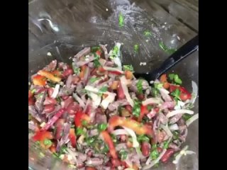 Обалденнейший салат без капли майонеза! Сытный, яркий и очень вкусный ✨ Очень вкусно