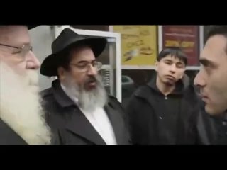 Chabad Lubawitsch Juden sagen, sie kontrollieren bereits die Welt und ein Rabbi ist der Antichrist, also der jüdische Messias.