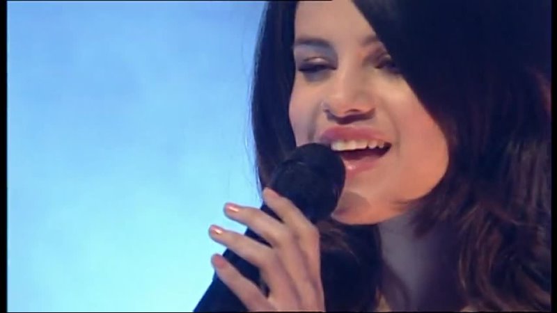 Selena Gomez - Naturally + Interview - Blue Peter (20th April 2010)