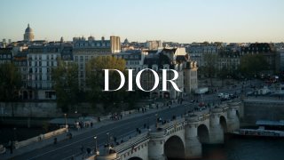 Dior Capture Totale (2022) - Capture Change with Toni Garrn