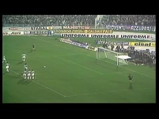 32 - (08) - Napoli - Juventus 3-0 - Uefa CUP 1988-89 - rnd of 8 - return match. - Maradona scored.[]