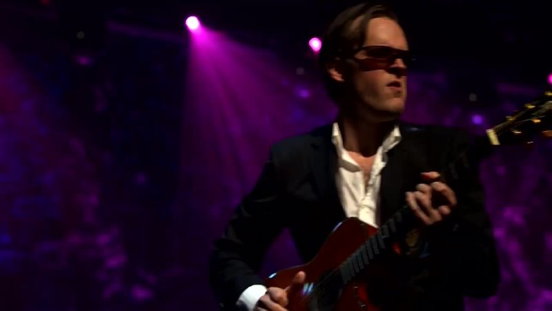 Joe Bonamassa - Woke Up Dreaming