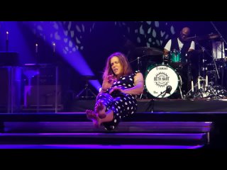 Beth Hart - Caught Out In The Rain (Live at Amsterdam)