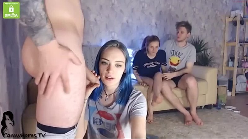 две русские пары устроили порно вписку на вебку - порно секс трах минет отсос ан