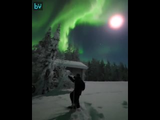 Потрясающее северное сияние в Финляндии