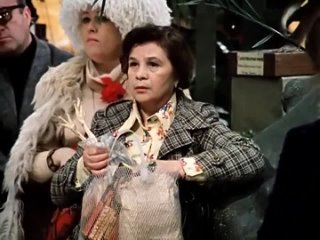 Гараж (1979) - Тётка с курицей