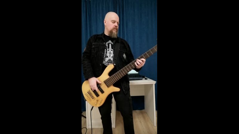 Murders in the Rue Morgue (IRON MAIDEN bass cover / playthrough)