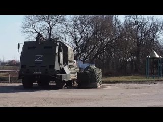 Работа военнослужащих дорожно-комендантского гарнизона при выполнении задач в ходе специальной военной операции на Украине