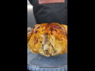 Курочка в духовке в мандариновой глазури (ингредиенты указаны в описании видео)
