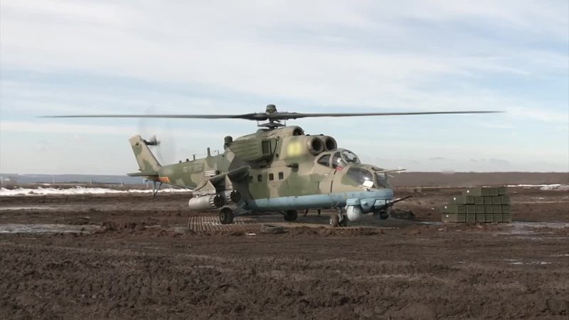 Операция вкс украина. Ми 24 Украины. Вертолеты ми 8 ВКС В Украине. Ми 24 ВКС. Ми-24 ВКС РФ.