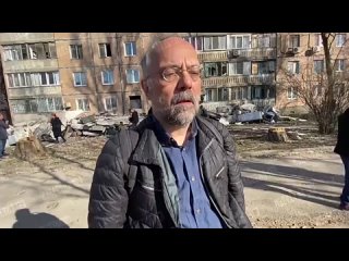 Иностранные журналисты осмотрели разбитый ВСУ дом в Донецке