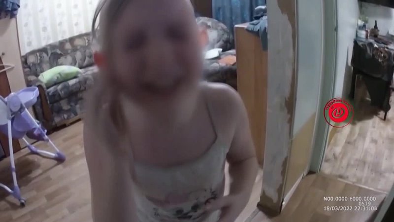 В Беларуси отец побрил 10 летнюю дочь