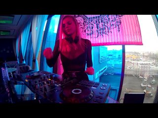 DJ Aurika - Live @ Good Vibes #003 house mix