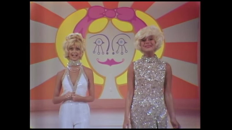 Blondes ( Carol Channing Goldie Hawn Laugh in 1969 11