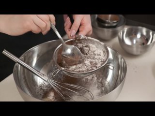 Видео-рецепт по приготовлению торта “Три шоколада“